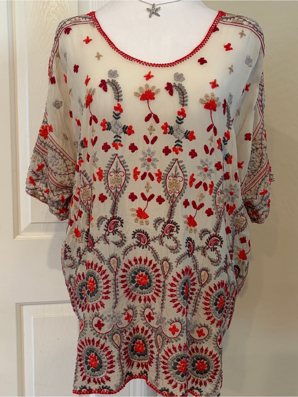 Johnny Was XL Sheer Embroidered Boho Top – Cream/White w/Red & Gray Floral Paisl